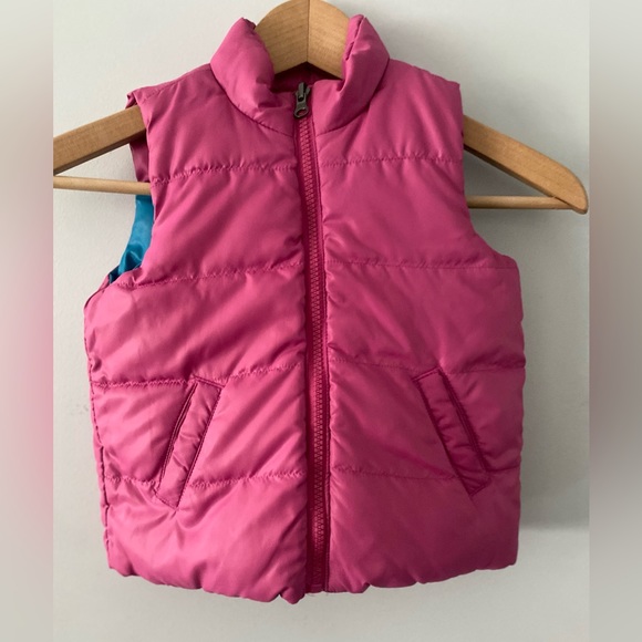The Children’s Place Reversible Puffer Vest - Picture 2 of 4